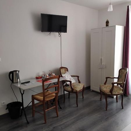 Les Coquelicots Hotel Montrouge Eksteriør billede